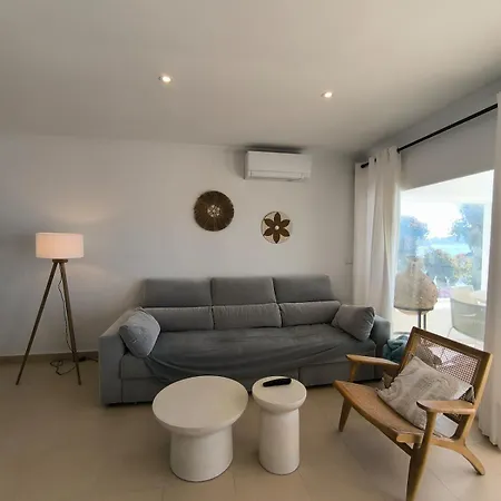 Frontline Of The Sea, 3 2 Baths, Parking Вилла Кальпе