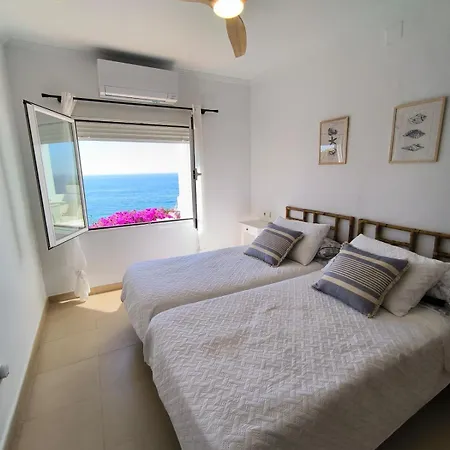 Frontline Of The Sea, 3 2 Baths, Parking Вилла Кальпе