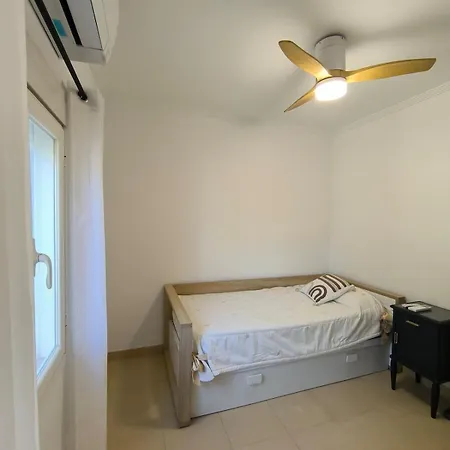 Frontline Of The Sea, 3 2 Baths, Parking * Кальпе