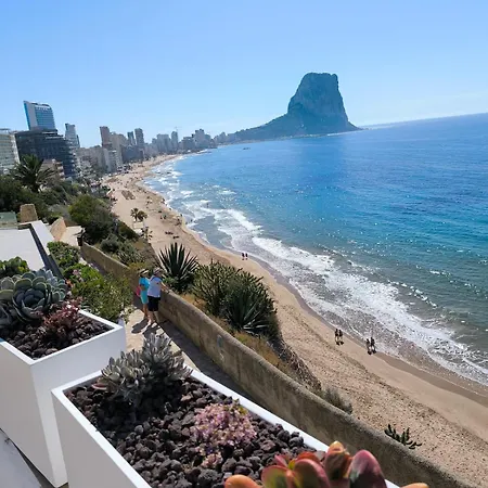 Вилла Frontline Of The Sea, 3 2 Baths, Parking